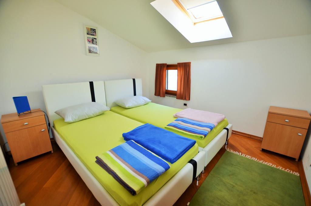 Apartments Sv. Pelegrin أوماغ المظهر الخارجي الصورة