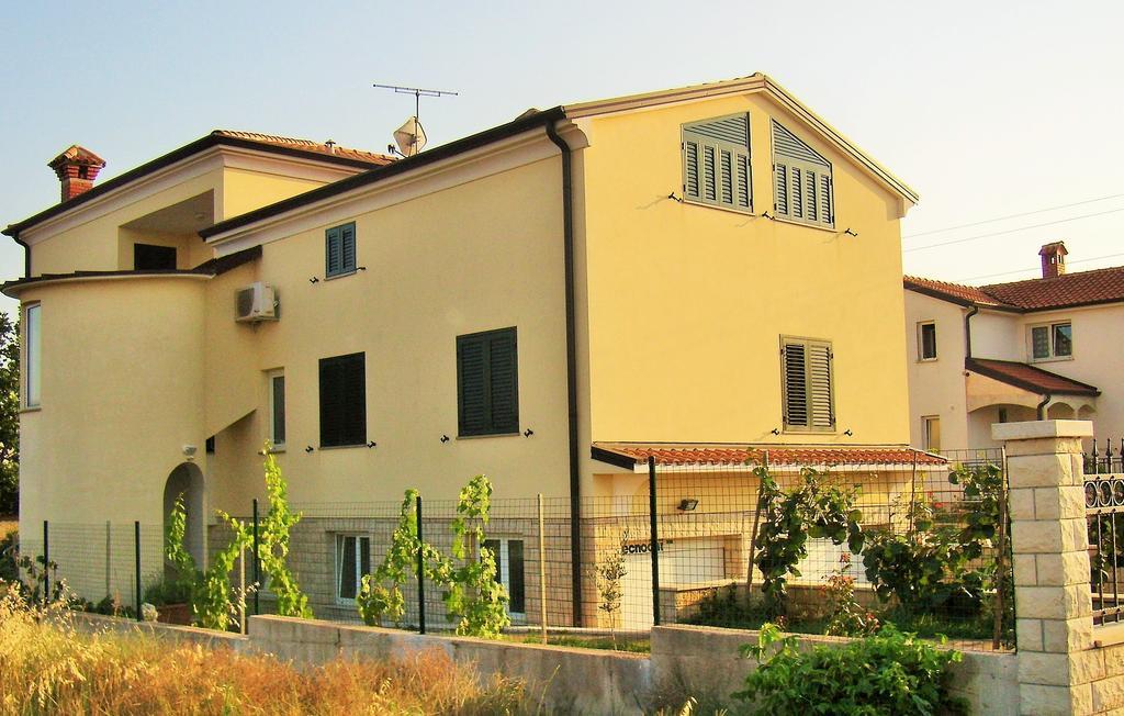 Apartments Sv. Pelegrin أوماغ المظهر الخارجي الصورة