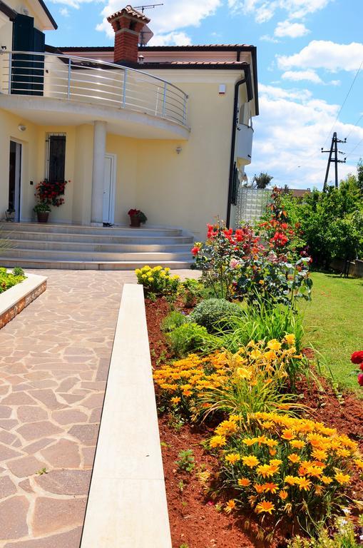 Apartments Sv. Pelegrin أوماغ المظهر الخارجي الصورة
