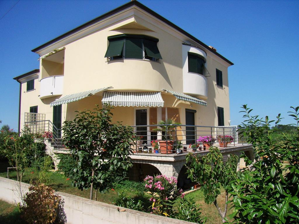 Apartments Sv. Pelegrin أوماغ المظهر الخارجي الصورة
